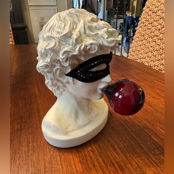 Light Up Bubble Gum Man Tabletop Bust sculpture - Picture 3 of 7